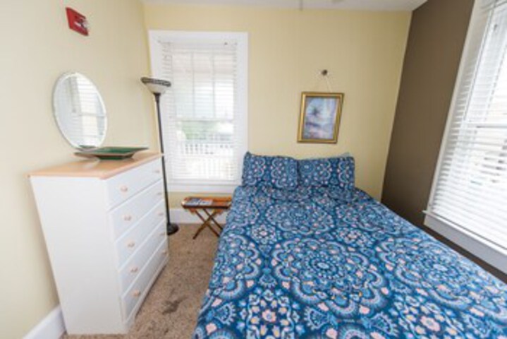 Room 42 of 59
