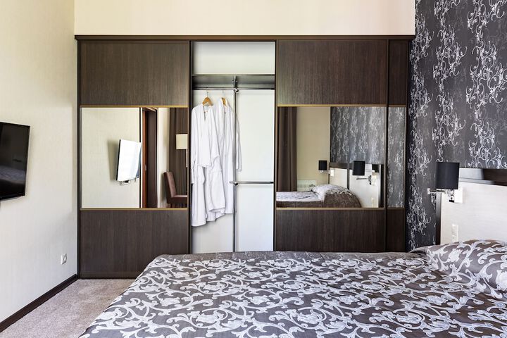 Room 16 of 109