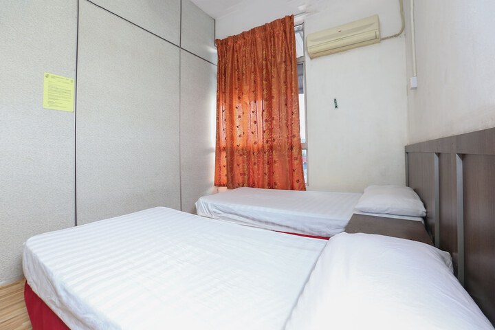 Room 5 of 22