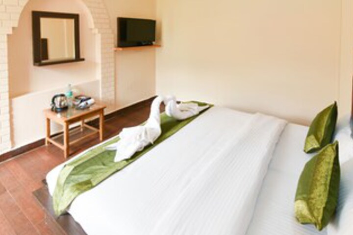 Room 15 of 40