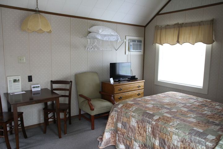 Room 38 of 46