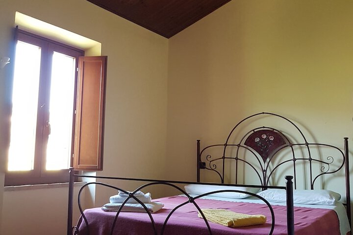 Room 4 of 46