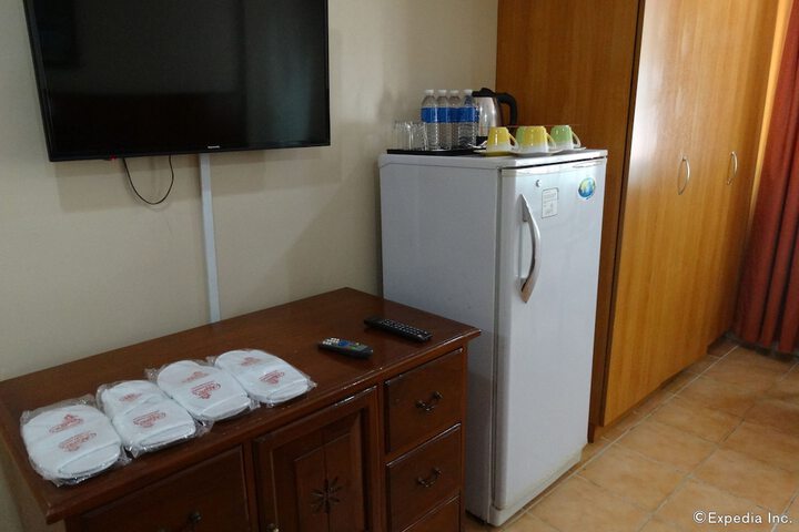 Room 6 of 40
