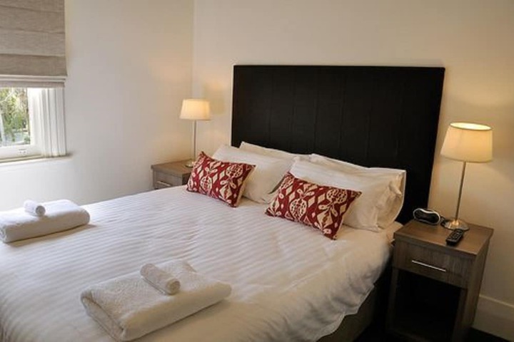 Room 2 of 31