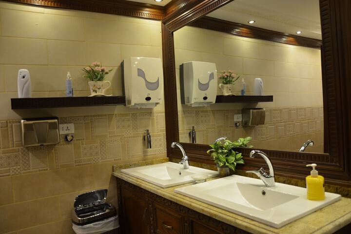Hotel Interior 7 of 110