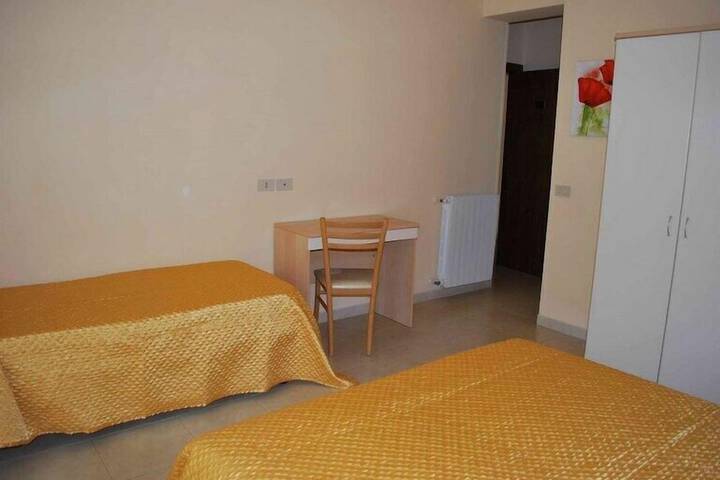Room 15 of 38