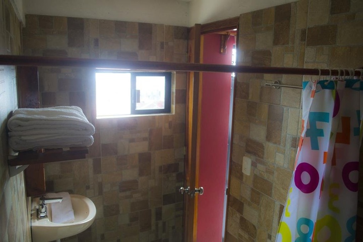 Room 10 of 14