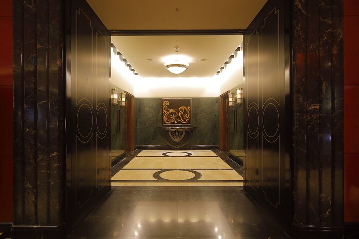 Entrance & Lobby