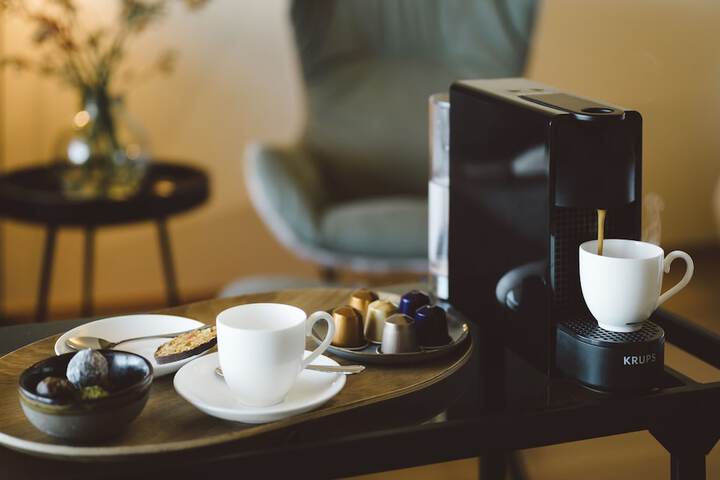 Breakfast/Coffee Service 39 of 108