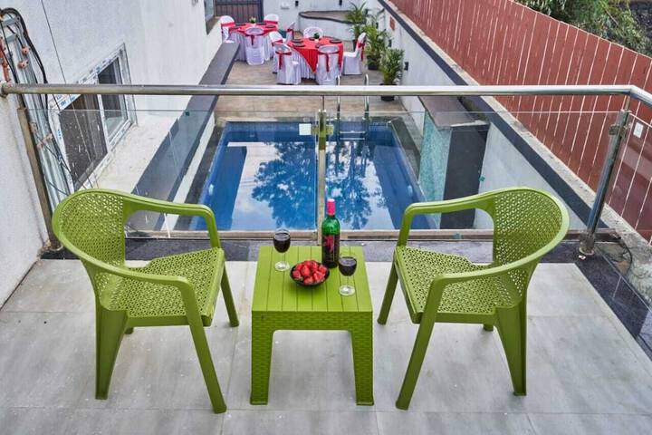 Pool 18 of 27