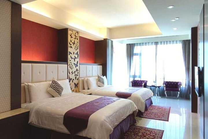 Room 6 of 45