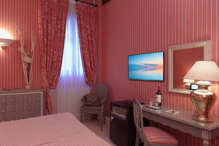 Room 43 of 69