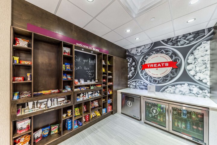 Snack bar