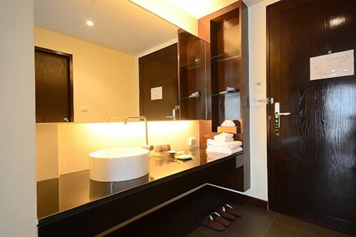 Room 40 of 61