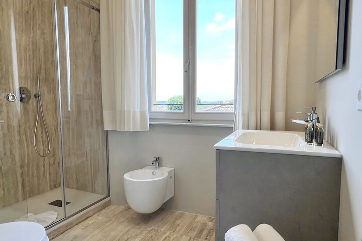 Room 90 of 139