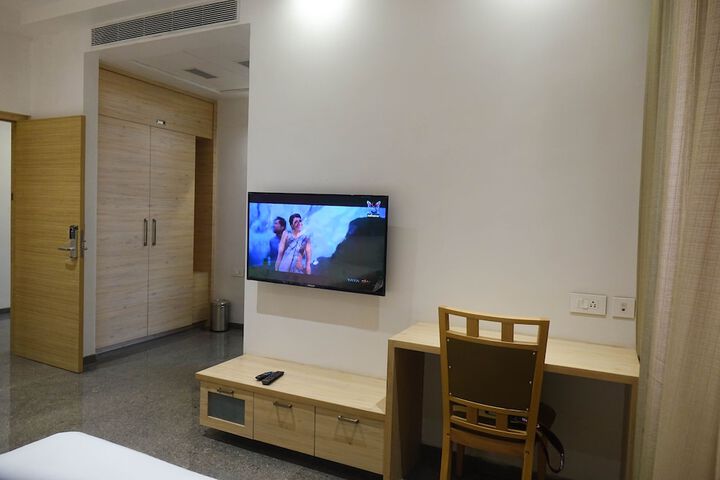 Room 22 of 35
