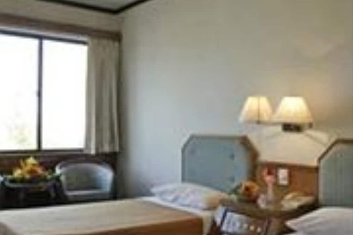 Room 19 of 114