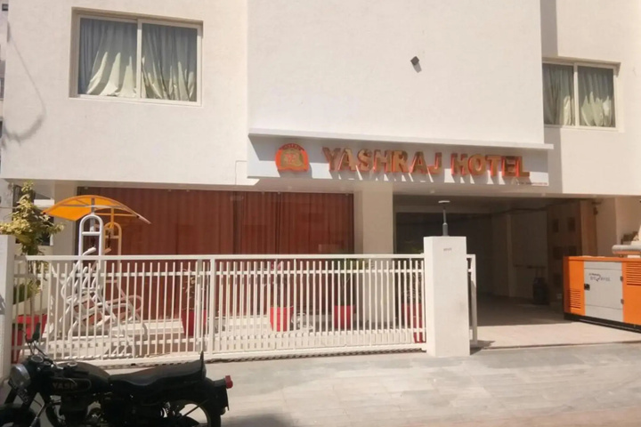 Hotel Yashraj
