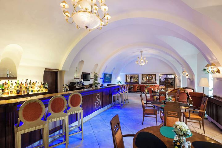 Lobby Entry