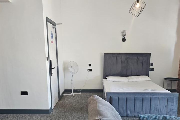 Room 58 of 80