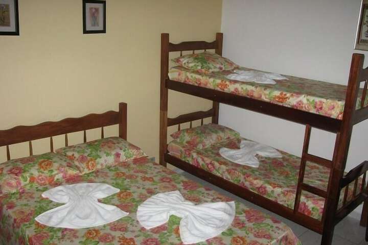 Room 5 of 18