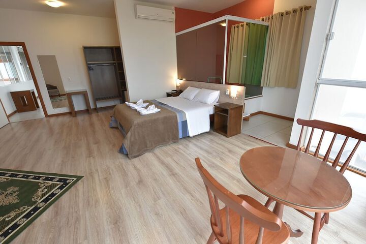 Room 21 of 39