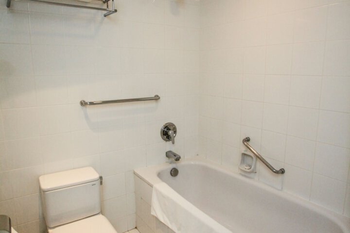 Room 43 of 75