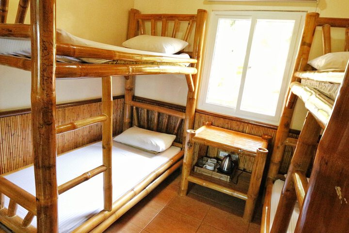 Room 9 of 37