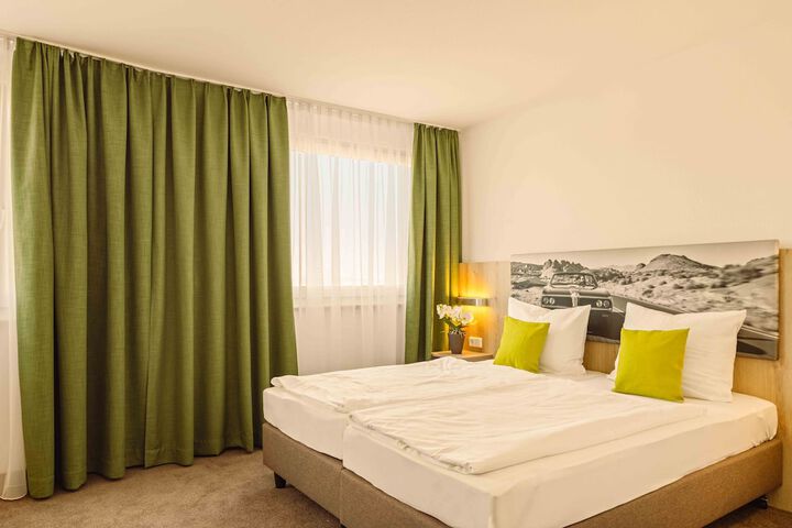 Room 10 of 47