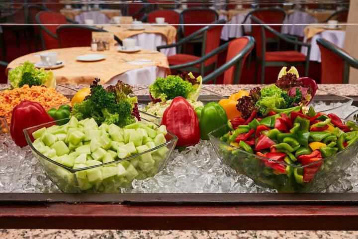 Dining 45 of 117