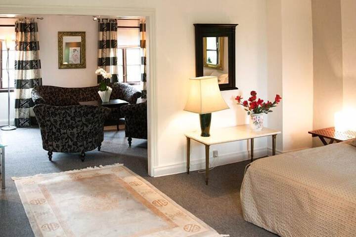 Room 4 of 37