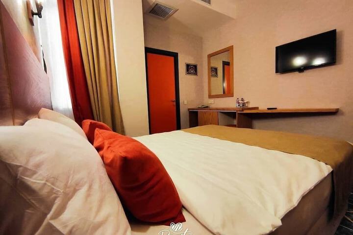 Room 30 of 58
