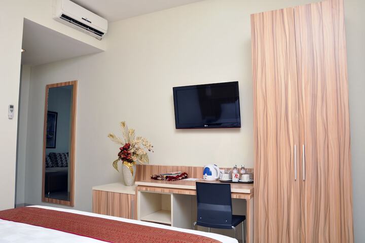 Room 12 of 41