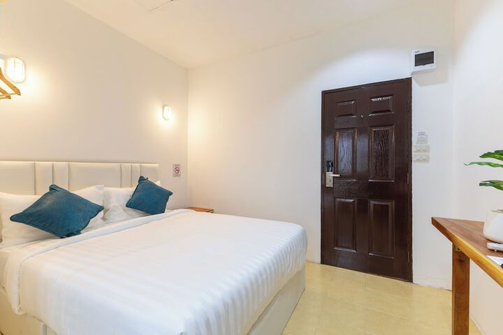 Room 30 of 47