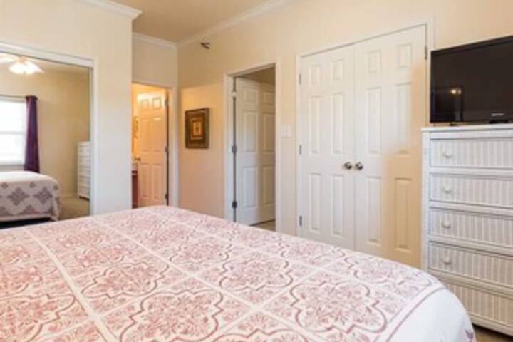Room 19 of 19