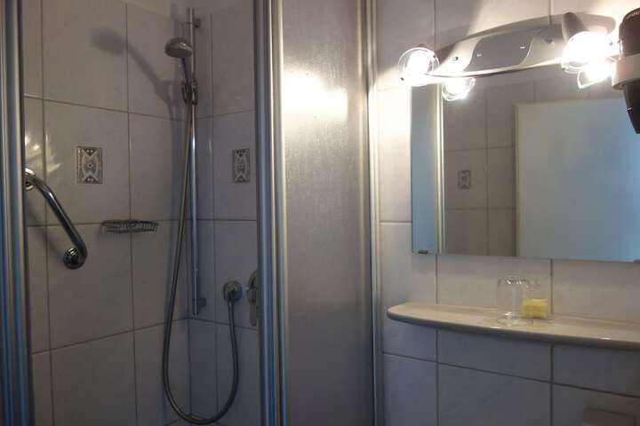 Room 26 of 50