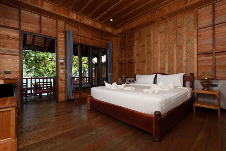 Room 10 of 73