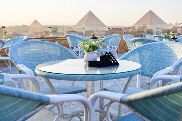Crown Pyramids View Hotel