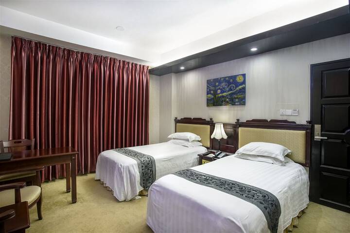Room 16 of 49