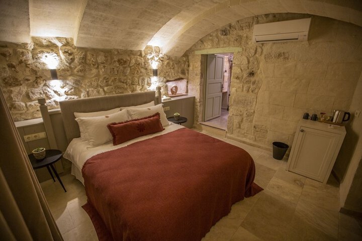Room 26 of 57