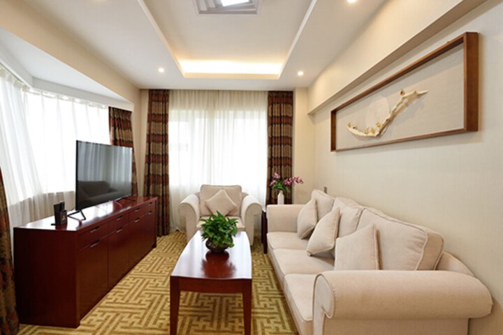 Room 18 of 29