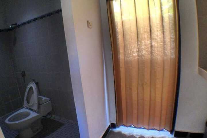 Room 24 of 48