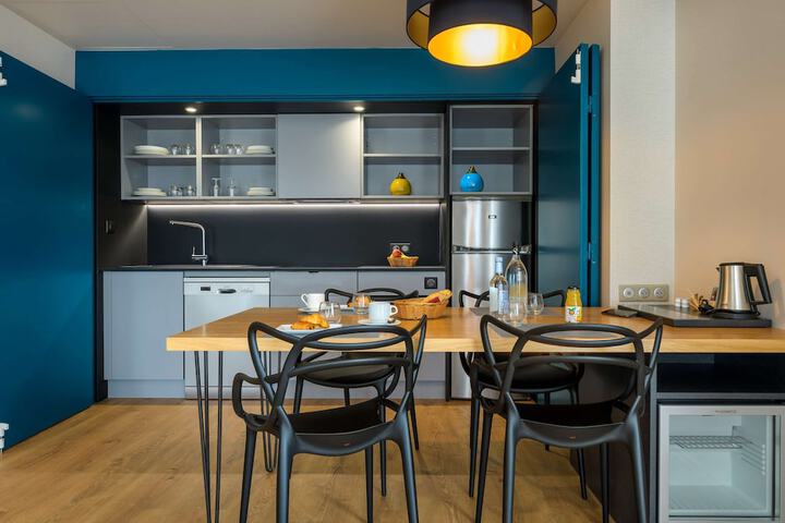 Private kitchenette