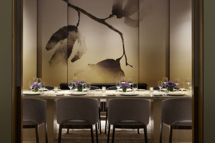 Dining 78 of 101