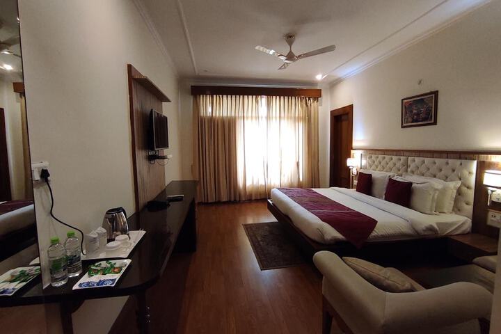 Room 19 of 56