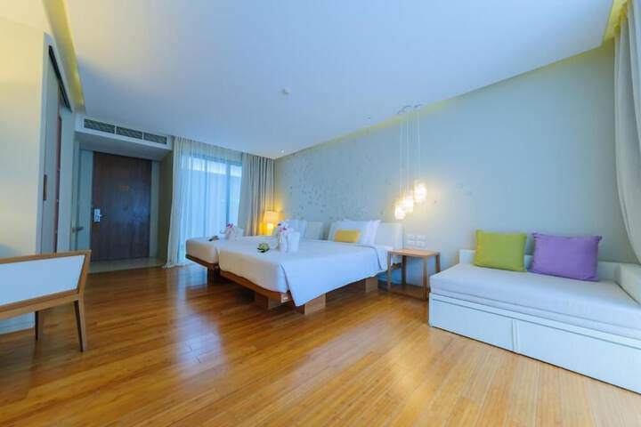 Room 18 of 51