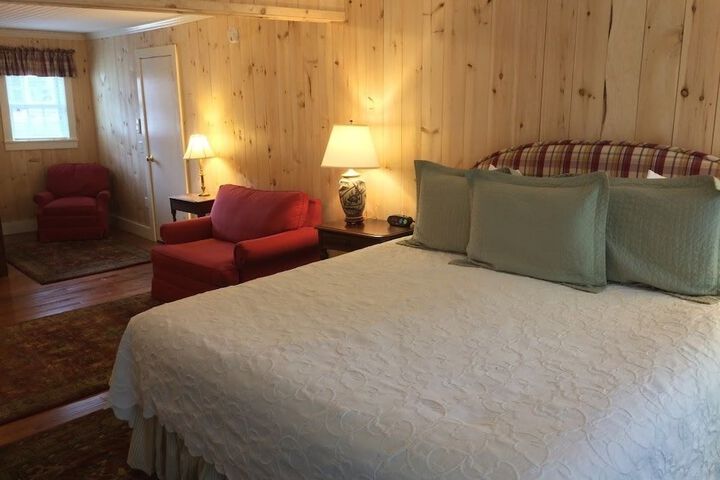 Room 4 of 48