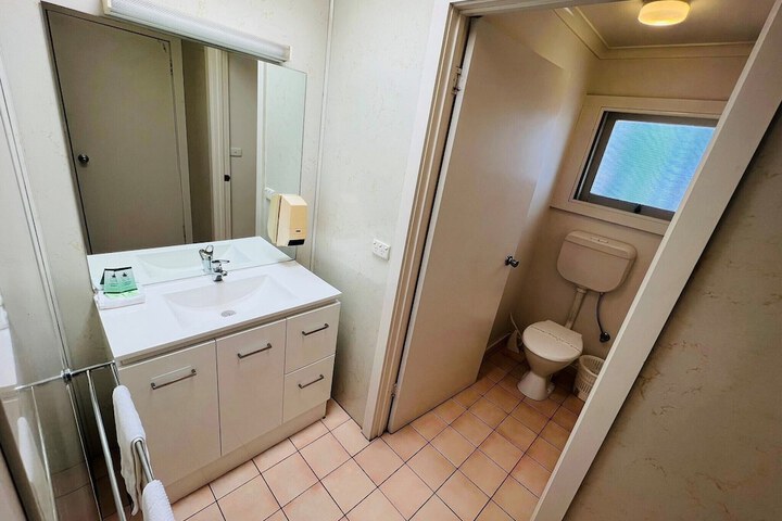 Room 12 of 19
