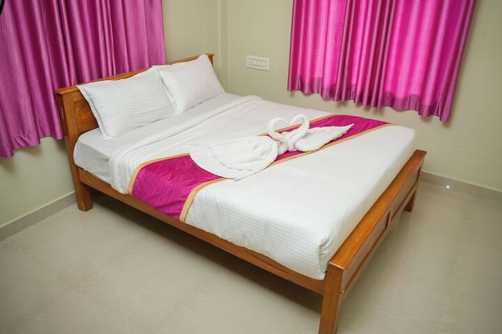 Room 4 of 11