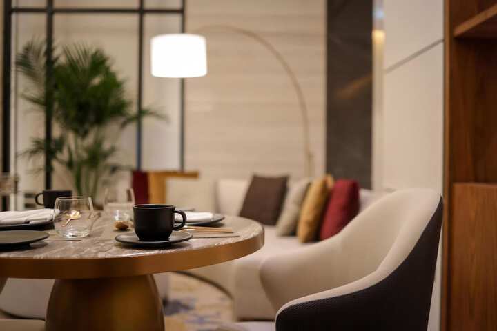 Lounge 97 of 125